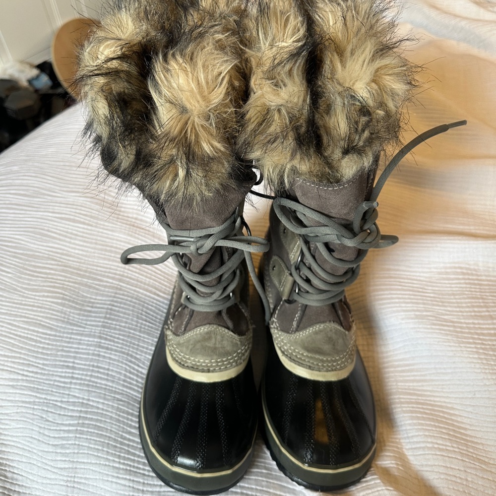 Sorel Women's Joan Of Arctic Winter Boot